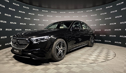 Мерседес-Бенц E 300 4MATIC