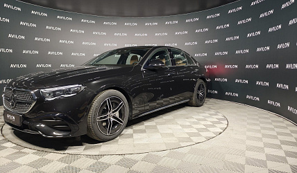 Мерседес-Бенц E 300 4MATIC