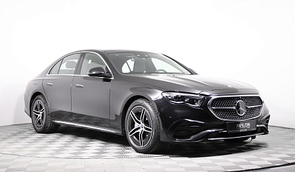 Мерседес-Бенц E 300 4MATIC