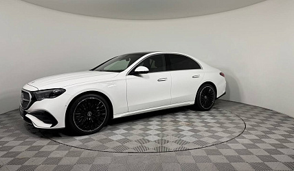 Мерседес-Бенц E 300 4MATIC